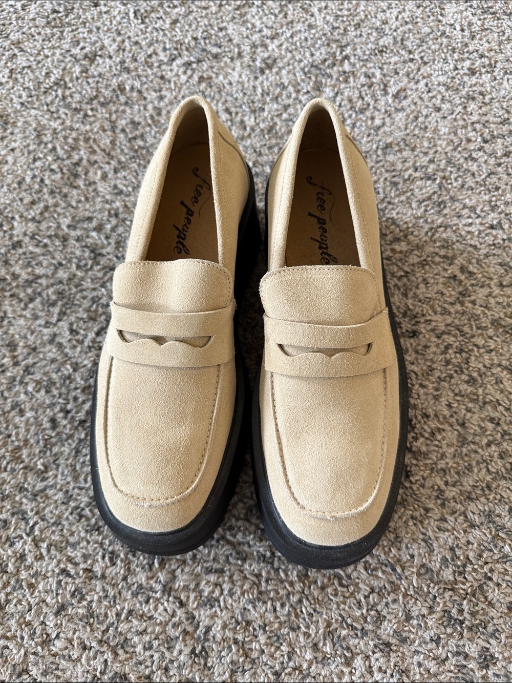 NWOB Free People Nico Platform Loafer in Capuccino Tan Suede Size EU 41